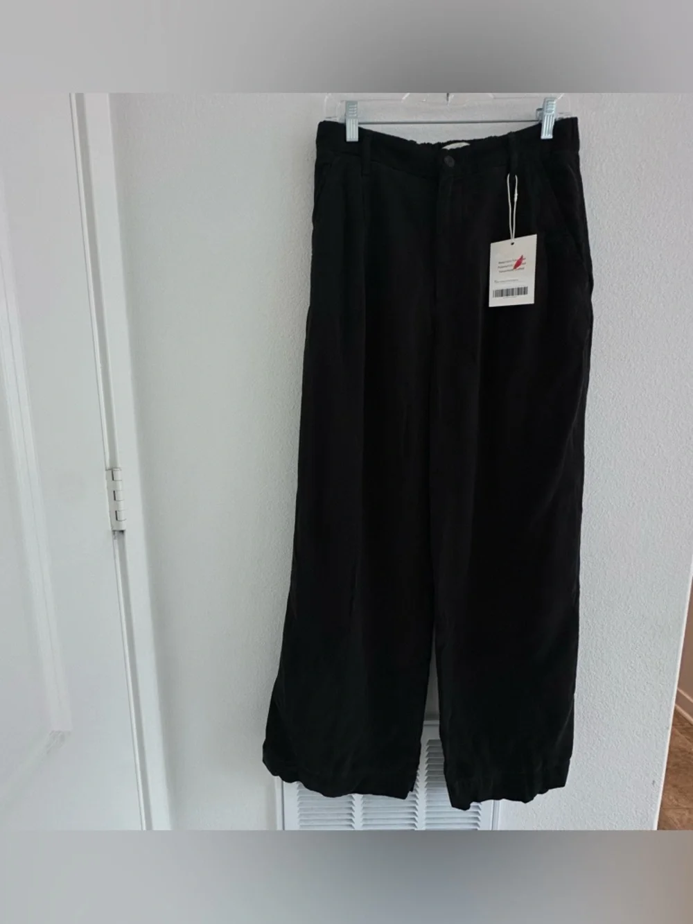 Everlane The Trouser in Buttersoft in Black Size: 8, NWT